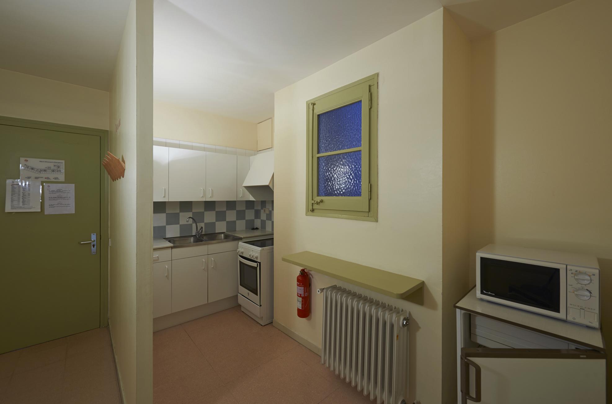 Apartamentos Montserrat Abat Marcet Bagian luar foto