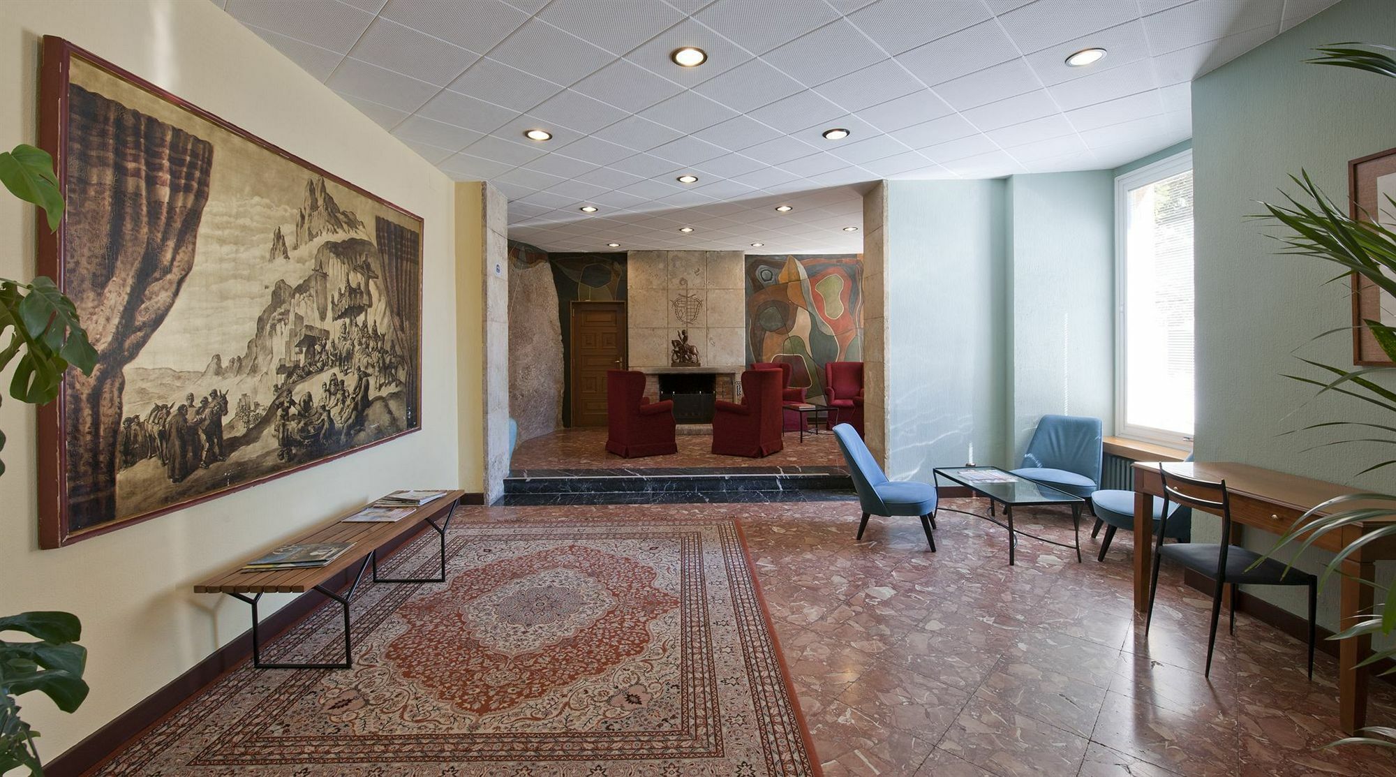 Apartamentos Montserrat Abat Marcet Bagian luar foto